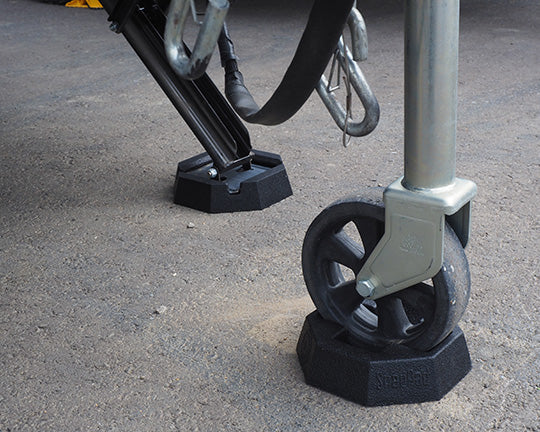 SnapPad “The Donut” Tongue Jack Wheel Dock – Recycled Rubber Wheel Stabilizer