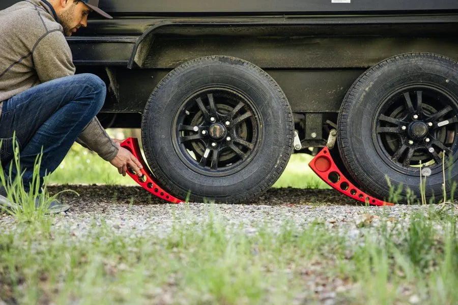 Andersen Leveler providing precise ½ inch to 4-inch height adjustment