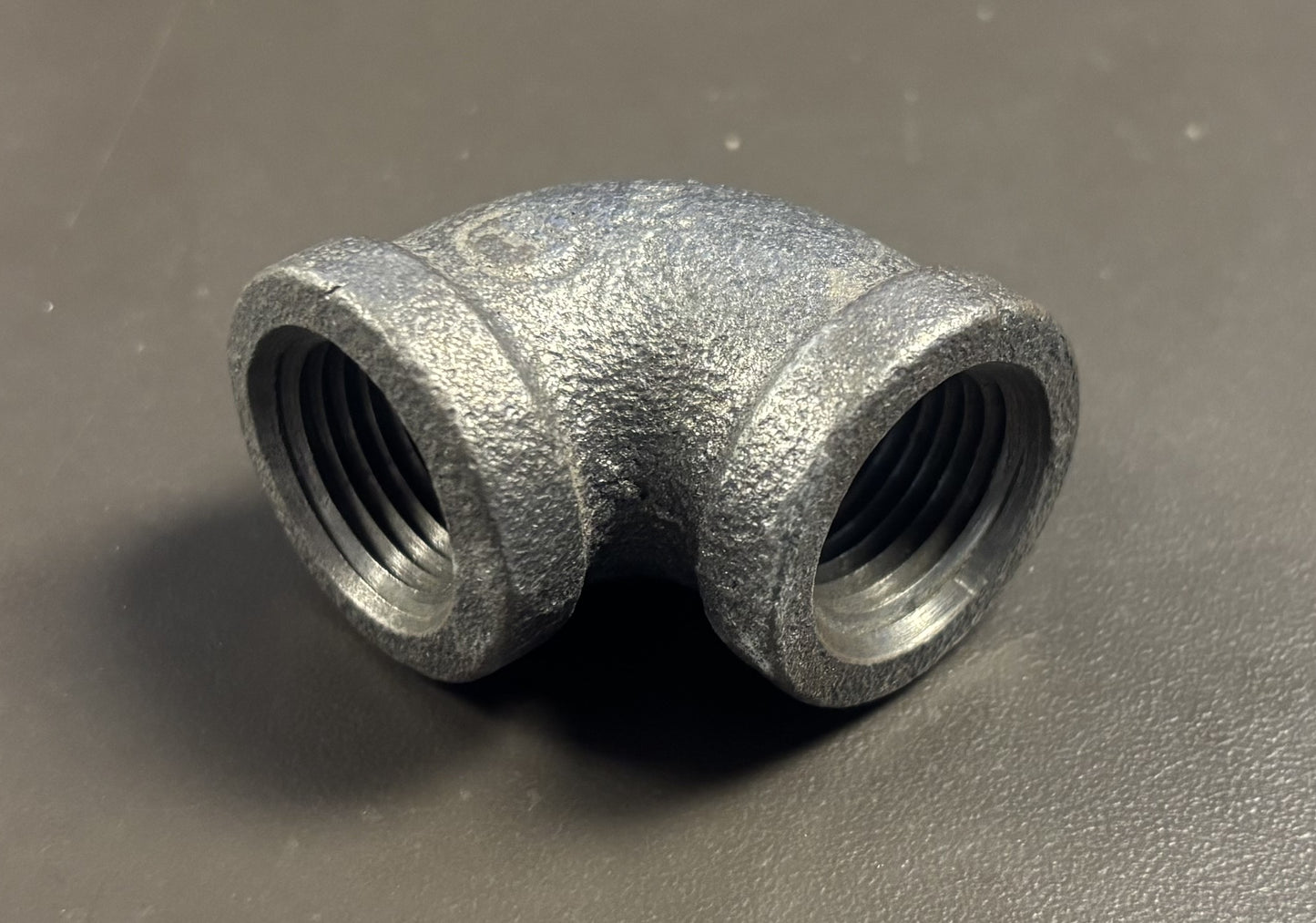 Iron Elbow Fitting - 1/2" 90degree