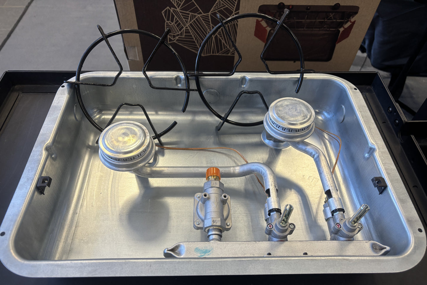 Suburban RV Drop In Stove SDN2U 2937A (BURNER BOX ONLY)