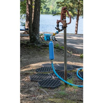 Inline RV water filter designed to improve water quality and reduce unwanted taste and odours.